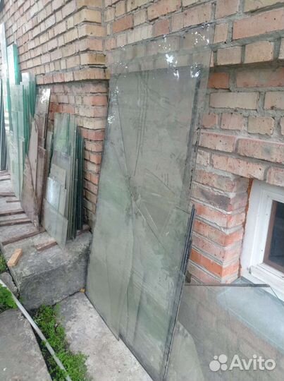 Отдам стекло бесплатно