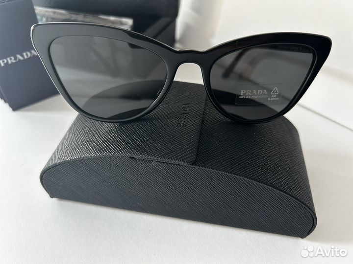 Очки Prada женские