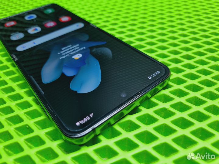 Samsung Galaxy Z Flip4, 8/256 ГБ