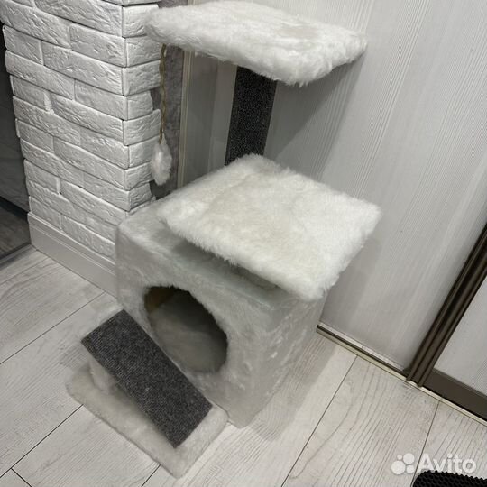Домик для кошки с когтеточкой (новый)