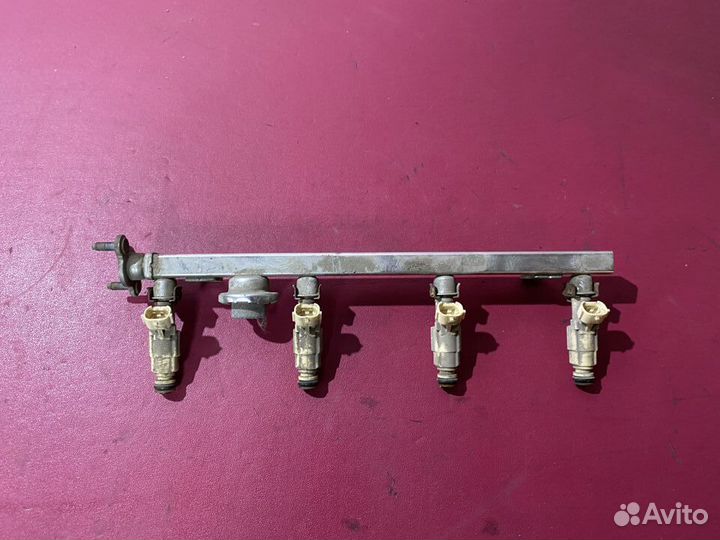 Топливная рампа,форсунки Kia Sportage 3