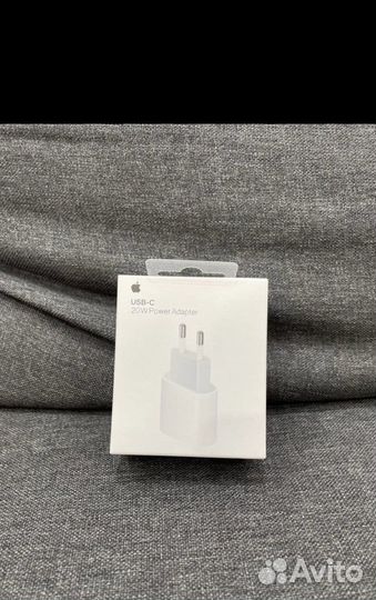Зарядное устройство на iPhone 20w