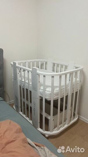 Детская кроватка с поперечным маятником Indigo