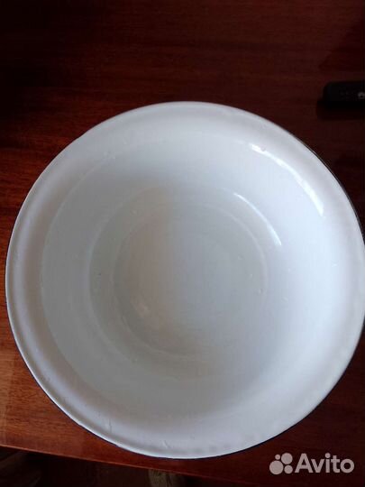 Эмалированный таз