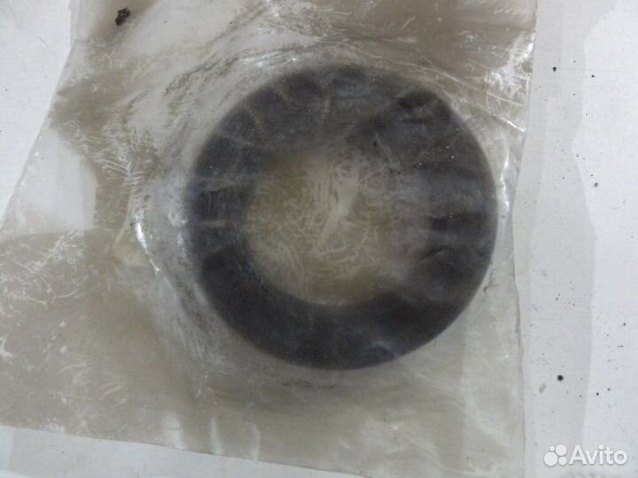 Сальник раздаточной коробки задний Infiniti Qx56 1