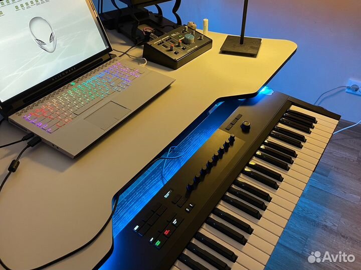 Midi клавиатура Native Instruments A49