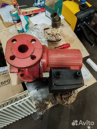 Циркуляционный насос grundfos UPS 32-120F