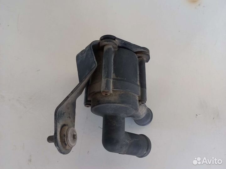 Дополнительная помпа BMW n47 n57 n63 f01 f10 f07