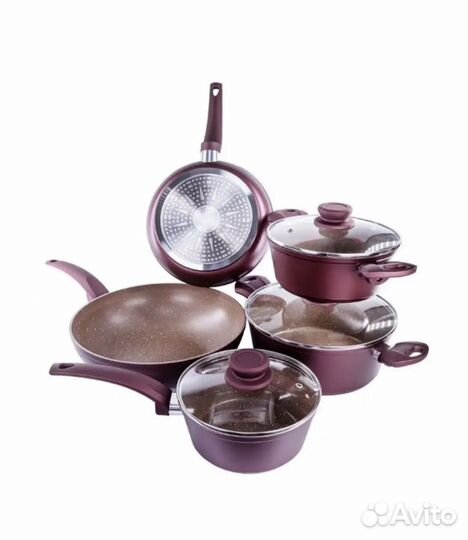 Набор кастрюль и сковородок