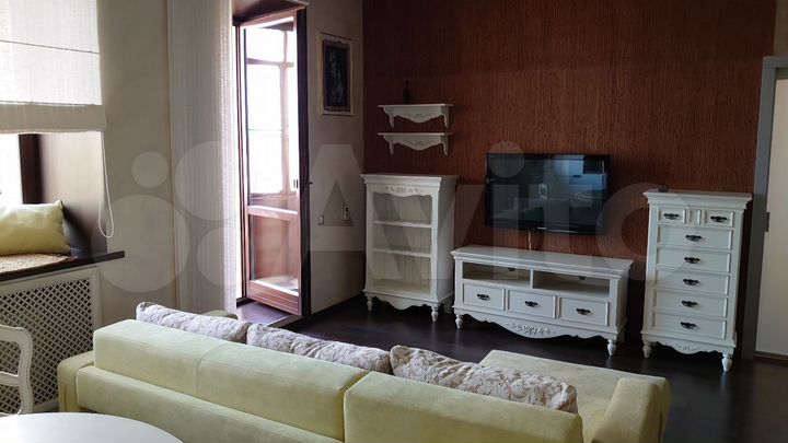 2-к. квартира, 68,6 м², 2/9 эт.