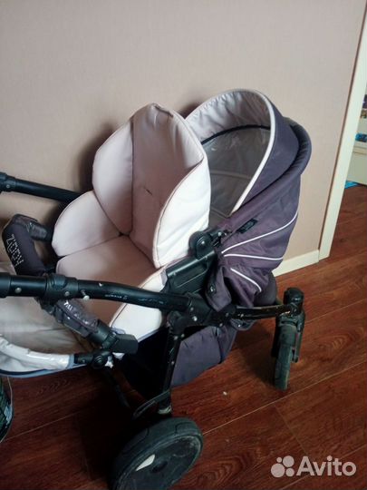 Коляска zippy прогулочная