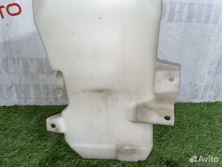 Бачок стеклоомывателя Cadillac Escalade GMT900