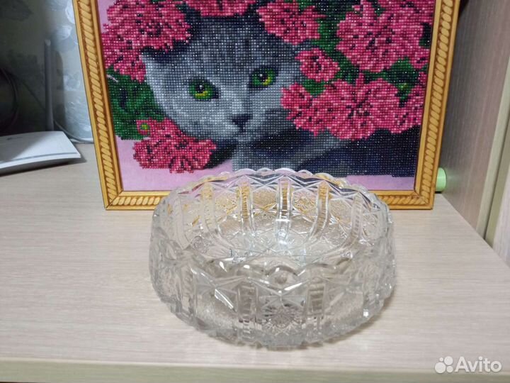 Хрустальная ваза