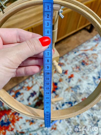 Держатель для вышивки, пяльца