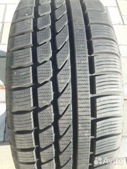 Hankook Icebear W300 205/45 R16 87H