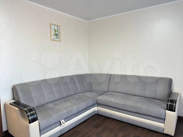 2-к. квартира, 60 м², 4/10 эт.