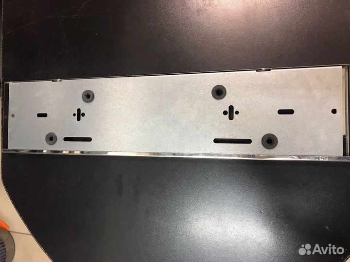 Рамка номерного знака с надписью 