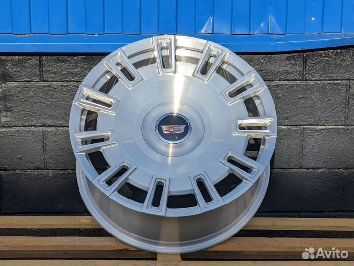 Кованые диски GT Forged R22 Cadillac Escalade