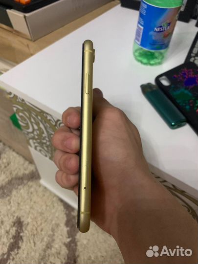 iPhone Xr, 64 ГБ