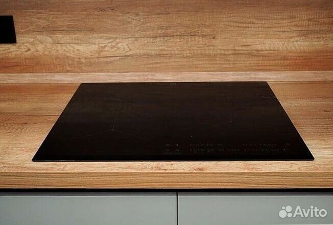 Кухня в потолок на заказ