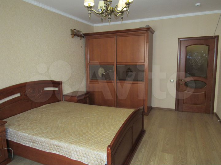 2-к. квартира, 89 м², 5/17 эт.