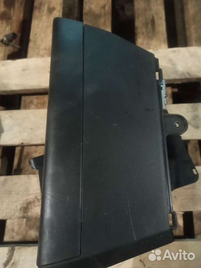 Консоль Nissan X-Trail T30 в сборе