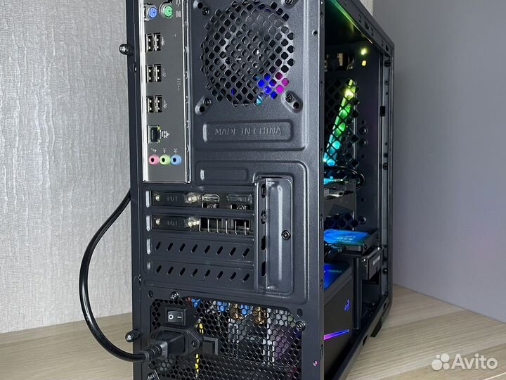 Игровой пк Intel 8 ядер Rx 570 8гб озу:16 гб
