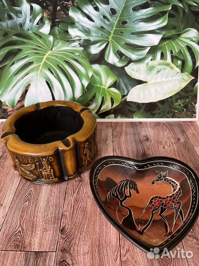 Подставка для мелочей, пепельница