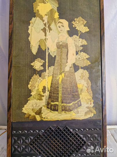 В коллекцию сувенир громкоговоритель юность