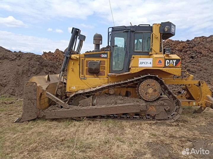 CAT D6R, 2011