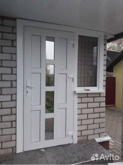 Дверь входная пвх со стеклом