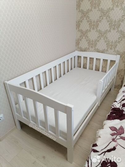 Кровать детская (подростковая) в наличии 160*80 см