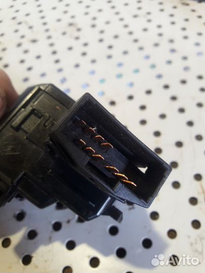 Переключатель подрулевой Hyundai Solaris