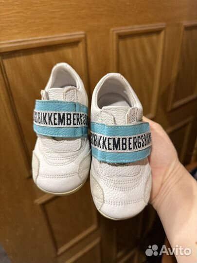 Кроссовки детские 20