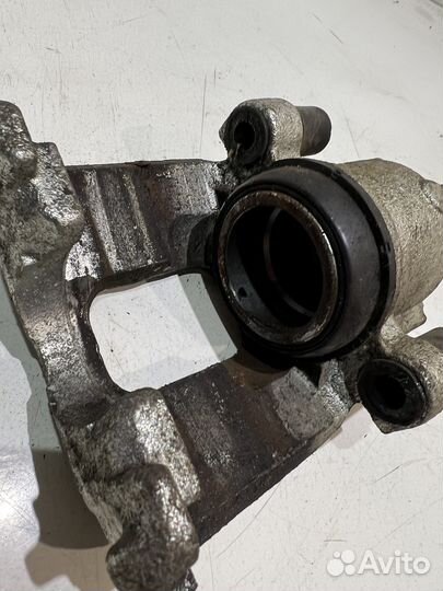 Ford focus 1 Суппорт Передний левый