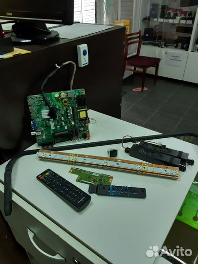 Panasonic TX-r32lx80k /TX-43dr300zz (по запчастям)