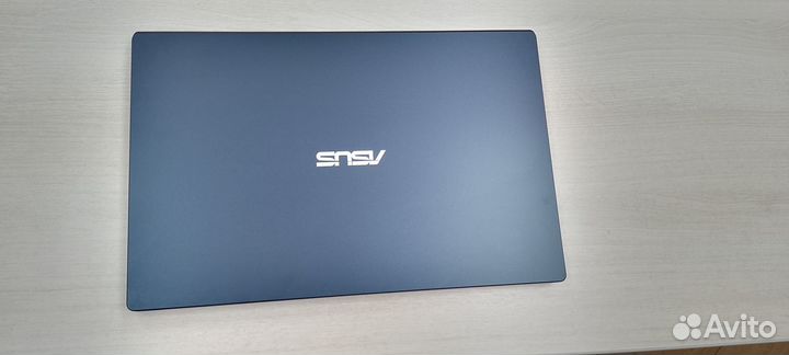 Ноутбук Asus в отличном состоянии