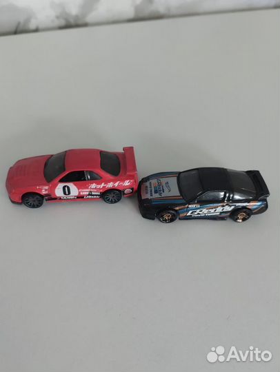 Hot wheels машинки