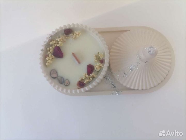 Аромасвеча на подносе