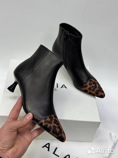 Ботильоны alaia из натуральной кожи леопардовые