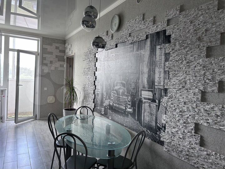 2-к. квартира, 83,6 м², 2/10 эт.