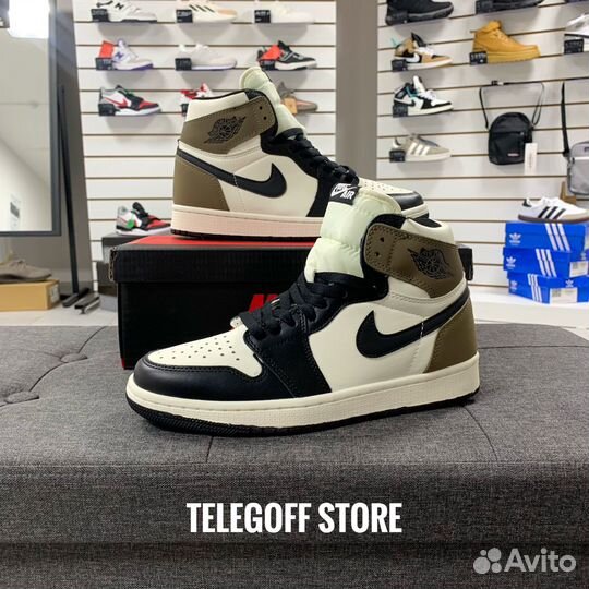 Кроссовки зимние Nike Air Jordan 1