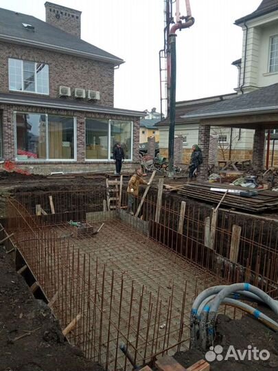 Монолитчик