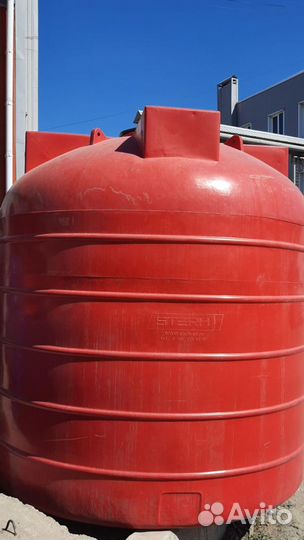 Ёмкость пластиковая в обрешётке