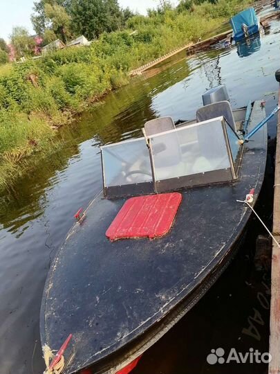 Катер прогресс 4. Ямаха 55 с гидроподьемом