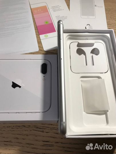 iPhone 8 Plus, 64 ГБ