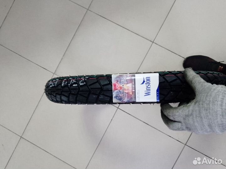 Мотопокрышка 18