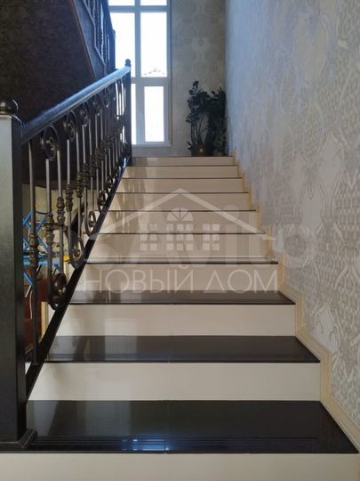 Дом 300 м² на участке 3,5 сот.