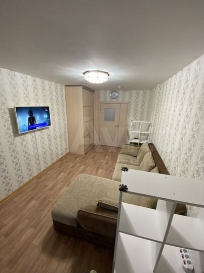 1-к. квартира, 42 м², 3/6 эт.