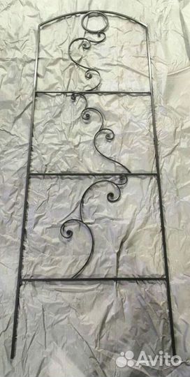 Шпалера для вьющихся цветов